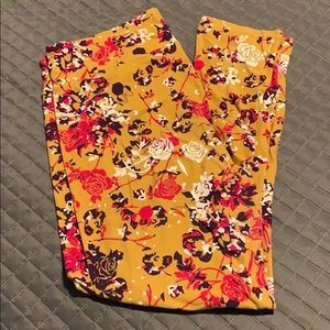Lularoe Disney Leggings TC